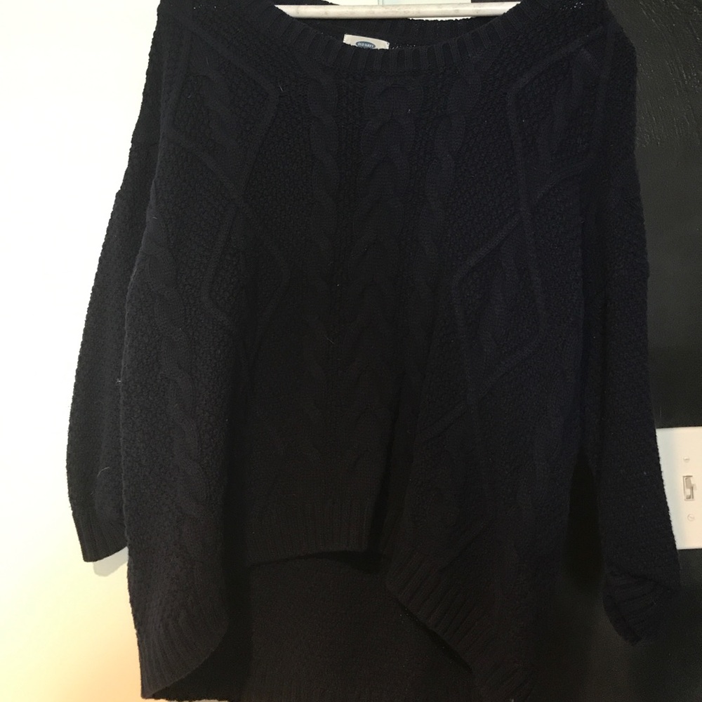 Old Navy navy blue sweater